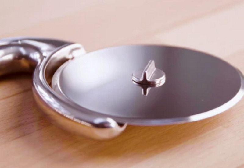 What Makes A Pizza Cutter Blade Stay Sharp Longer What Makes A Pizza Cutter Blade Stay Sharp Longer
