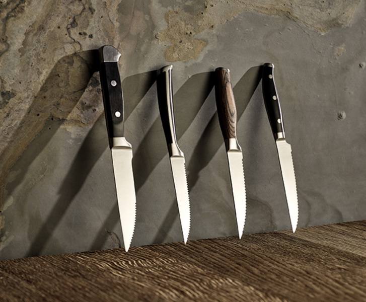 How To Choose The Right Steak Knife for Your Table Setting How To Choose The Right Steak Knife for Your Table Setting