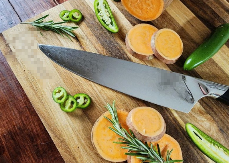Kelebihan Santoku Knife vs Chef Knife