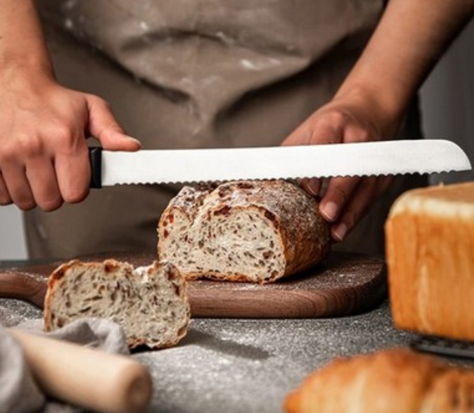 Tips for Branding Custom Bread Knives
