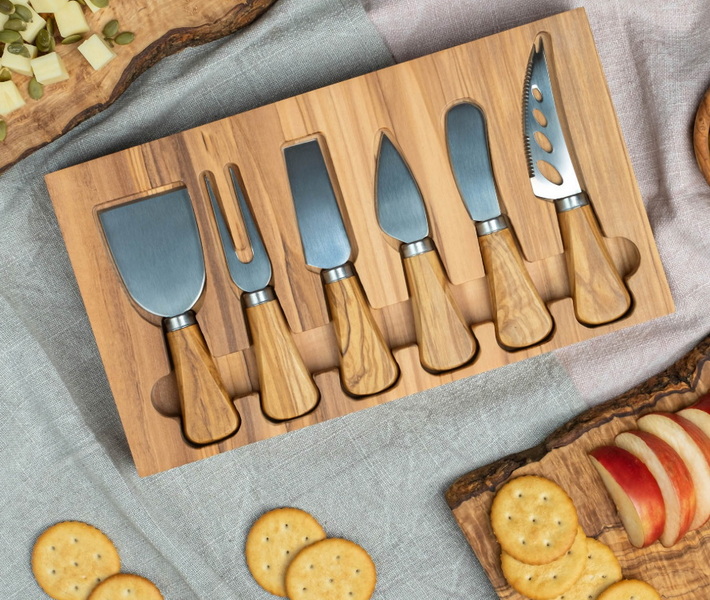 Elegant Cheese Knife Collection