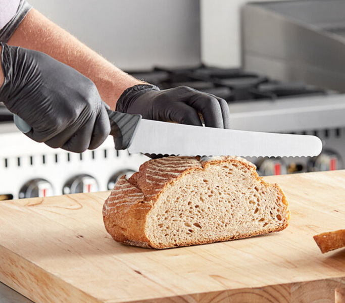 High-Quality Bread Knives from China SAAFIs Advantage