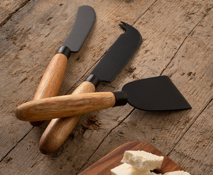 Cheese Knife Performance Enhancement