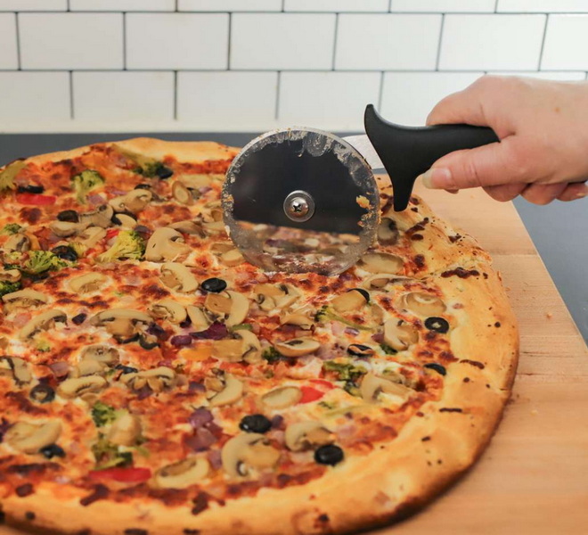 Pizza Knife for Crispy Crust