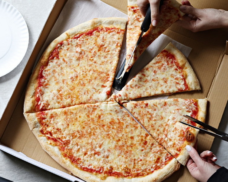 What Makes a Pizza Cutter Premium vs Affordable What Makes a Pizza Cutter Premium vs Affordable