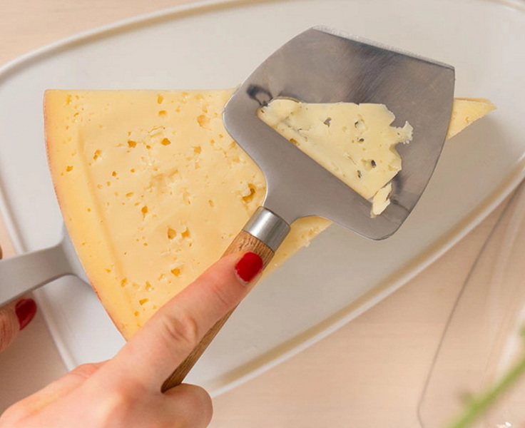 Cheese Knife Vs. Cheese Slicer Which One Should You Use.jpg