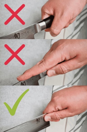 How to Carry a Kitchen Knife3