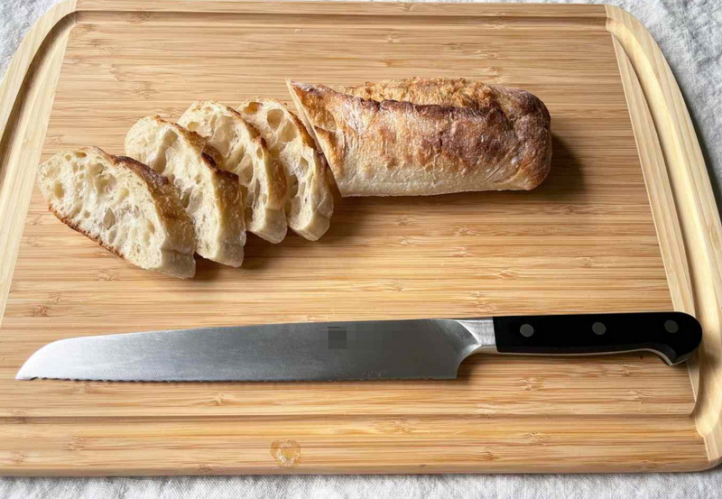 Bread Knife for Precision Cutting Bread Knife for Precision Cutting