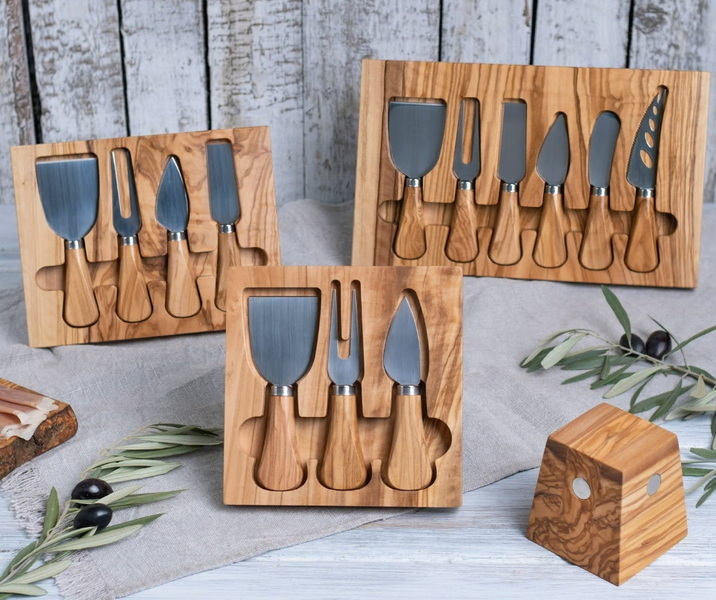 How To Maintain And Sharpen Your Cheese Knife Properly.jpg