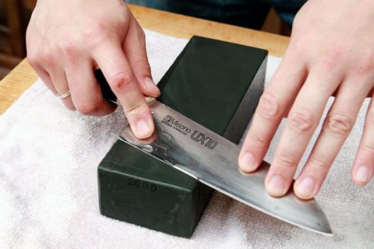 How to Properly Sharpen a Kitchen Knife7