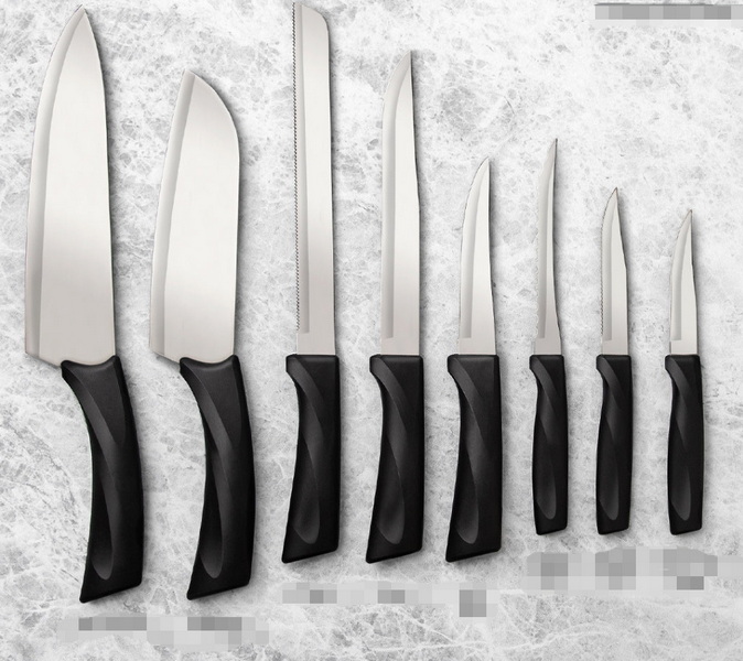 Serrated Vs Straight-Edge KnivesWhat Your Knife Set Should Include.jpg