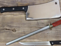 //irrorwxhopolln5m.ldycdn.com/cloud/lpBpjKlilqSRlllrpjorko/How-To-Maintain-And-Sharpen-Your-Cleaver-Knife-Properly.jpg