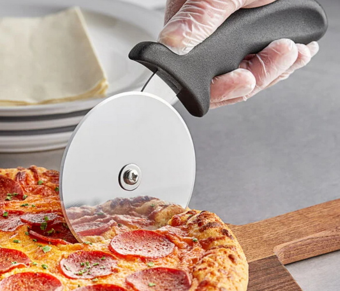 Best Pizza Cutter Materials for Durability Best Pizza Cutter Materials for Durability