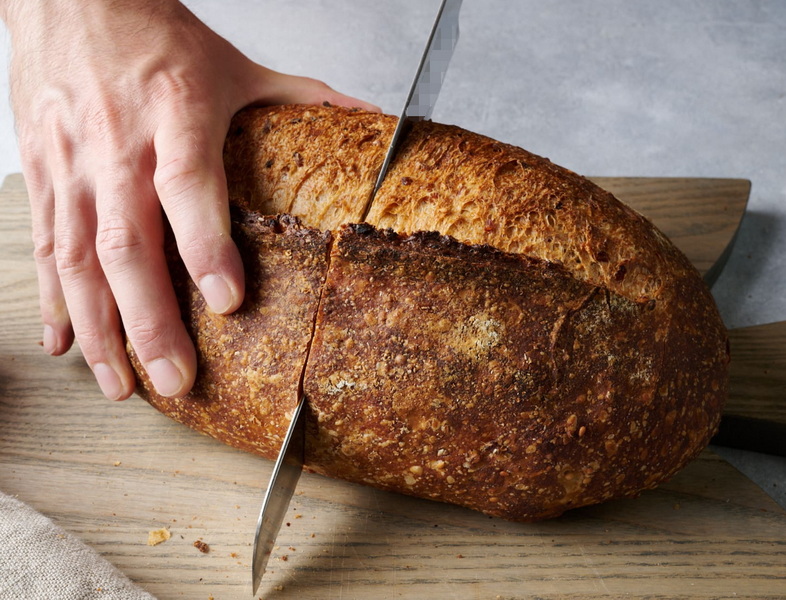 Customized Bread Knives for Stores