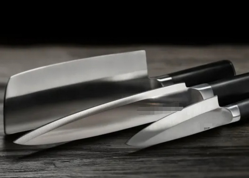 Safe Knife Cleaning Methods