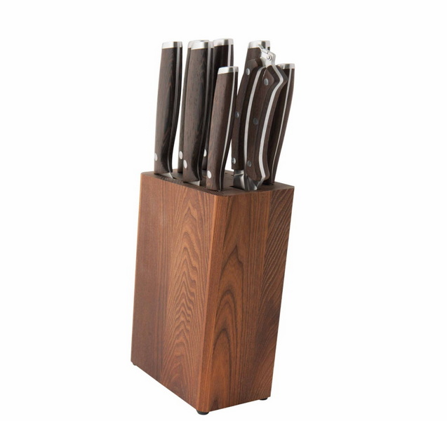 What's The Difference Between A Universal Knife Block And A Traditional One.jpg