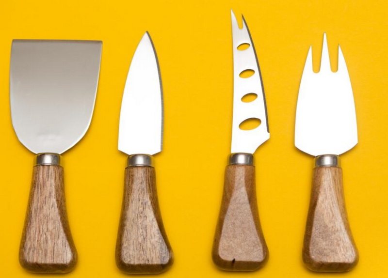 Professional Cheese Knife Design