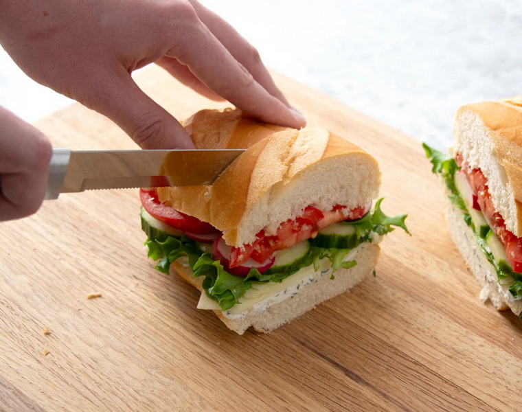 High-Quality Bread Knives for Sandwiches