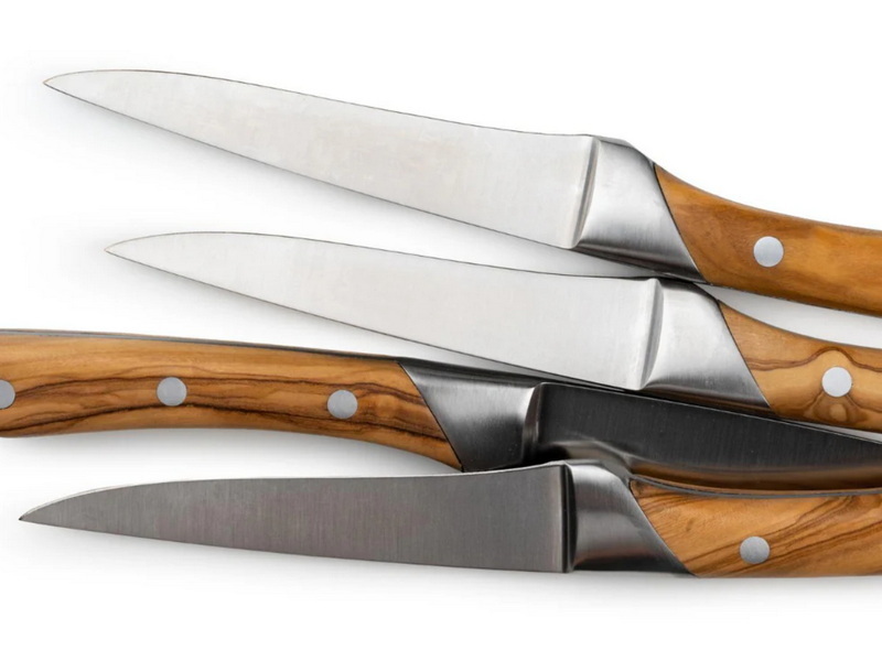 Choosing The Best Material For Butcher Knives